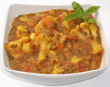 Curry de linte Mung cu Conopida si Morcov